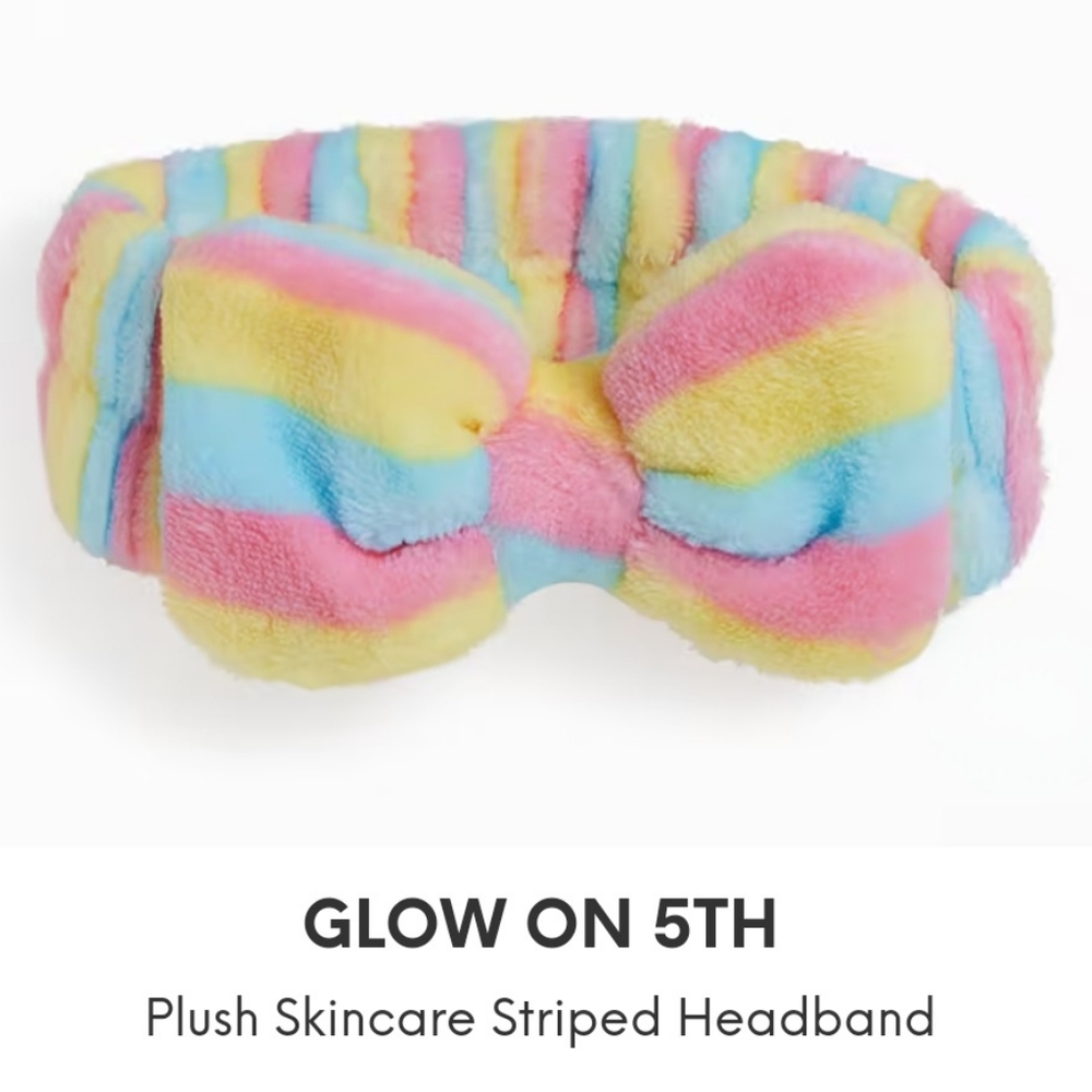 😍GLOW ON 5TH Plush Skincare Headband